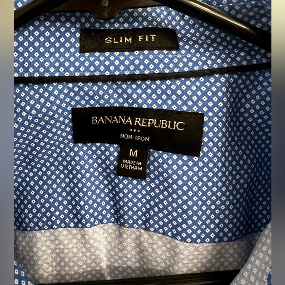 Slim Fit Non-iron Banana Republic Dress Shirt - Picture 2 of 2